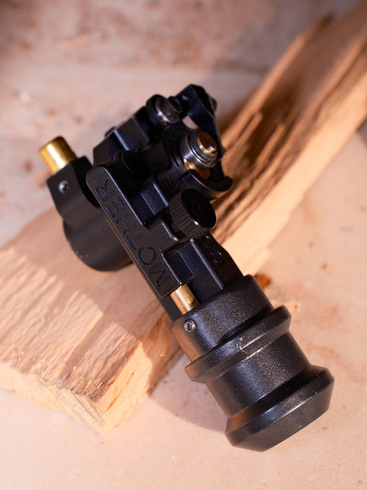 COYOTE 2.0 Glossy Black