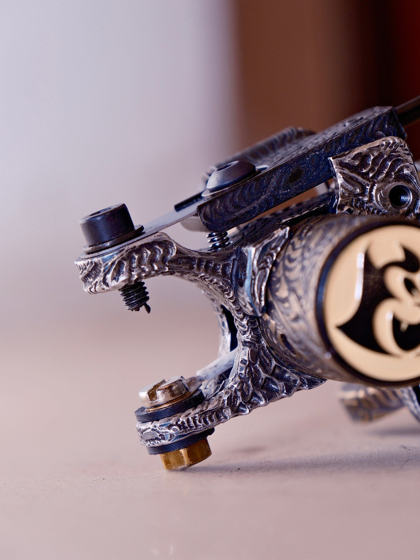 Esemplare unico- Brutale Mark 4 incisa a mano da STM tattoo machine (CLIPCORD/RCA) -