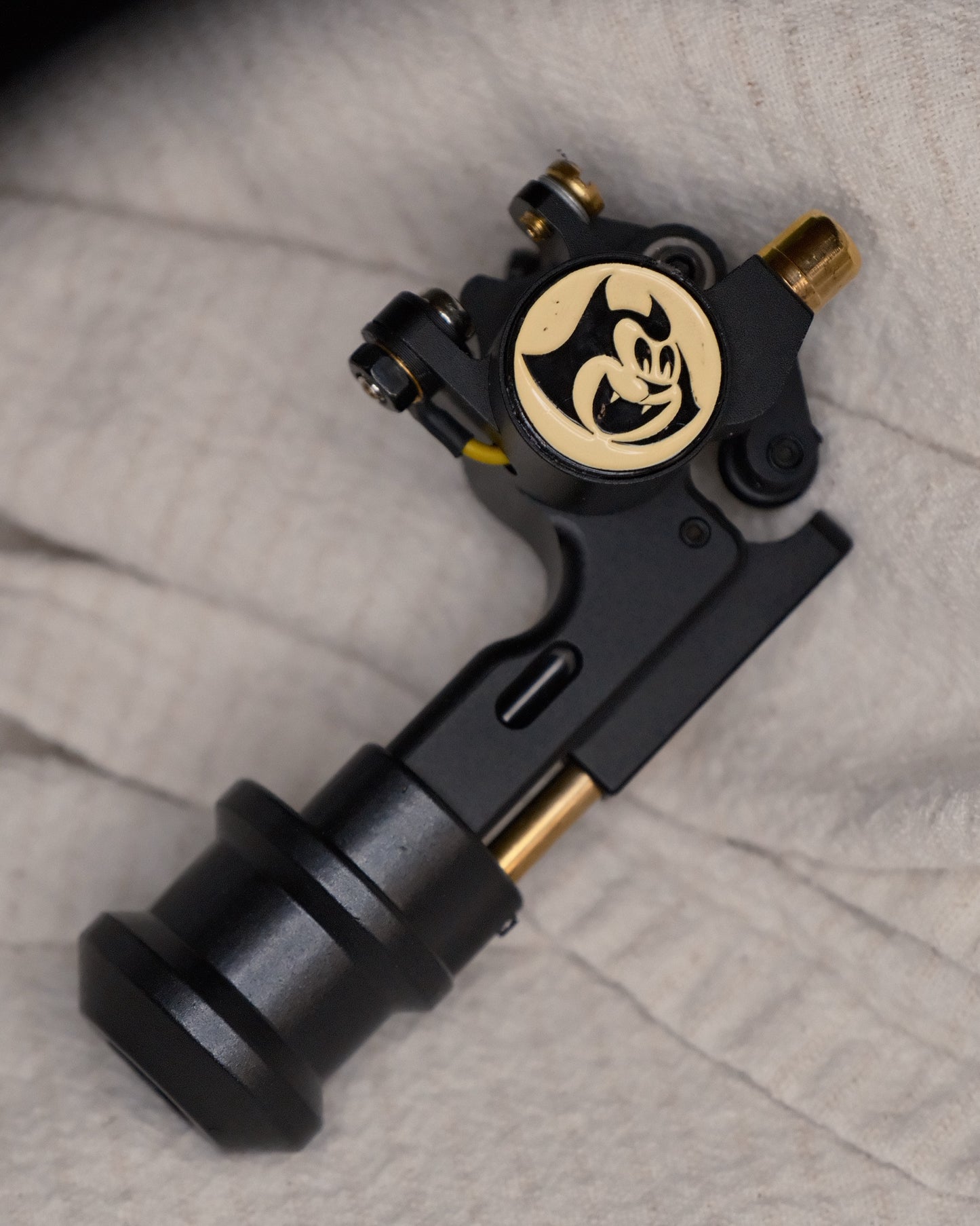 COYOTE 2.0 Glossy Black