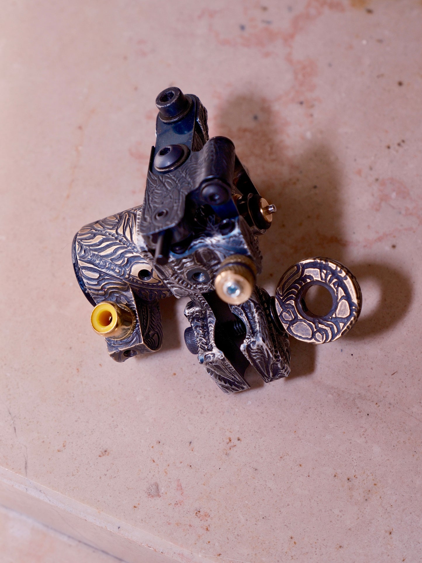 Esemplare unico- Brutale Mark 4 incisa a mano da STM tattoo machine (CLIPCORD/RCA) -